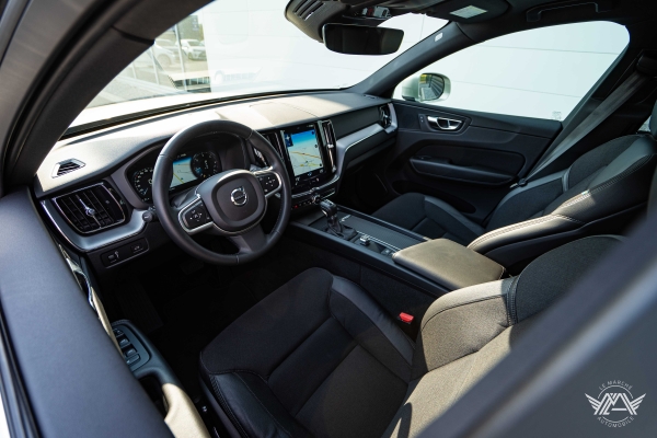  Volvo XC60 D4 190 CH INITIATE EDITION GEARTRONIC 8