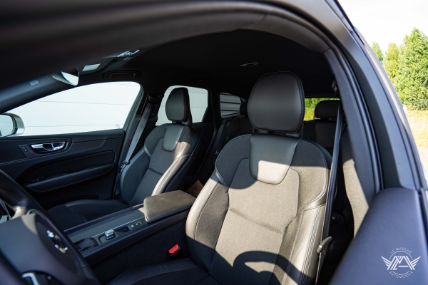  Volvo XC60 D4 190 CH INITIATE EDITION GEARTRONIC 8