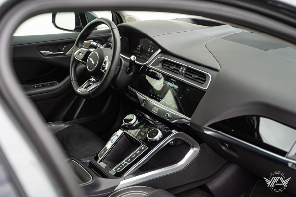 Jaguar  I-PACE EV400 AWD SE 