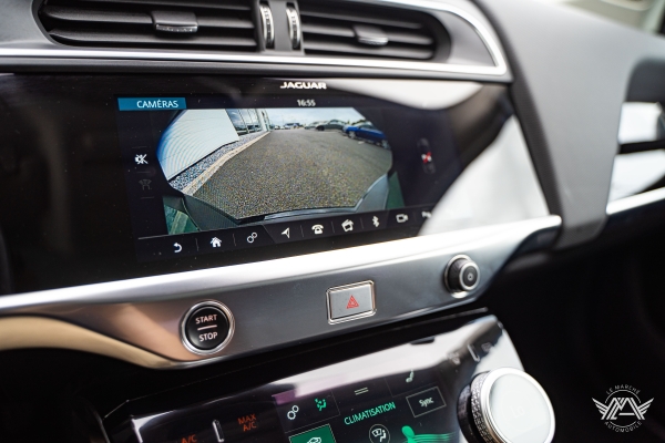 Jaguar  I-PACE EV400 AWD SE 