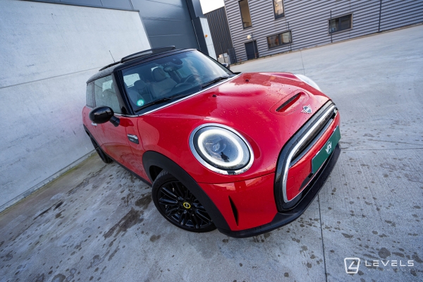 MINI ELECTRIC COOPER SE CAMDEN 184 CH BVA