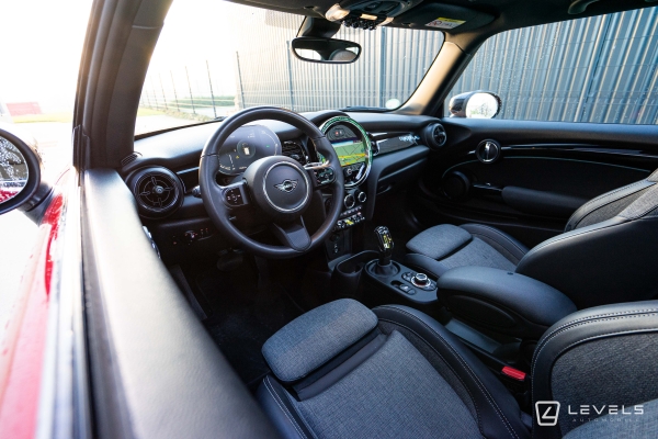 MINI ELECTRIC COOPER SE CAMDEN 184 CH BVA