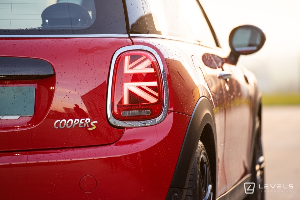 MINI ELECTRIC COOPER SE CAMDEN 184 CH BVA