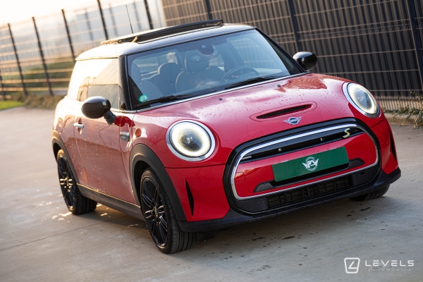 MINI ELECTRIC COOPER SE CAMDEN 184 CH BVA