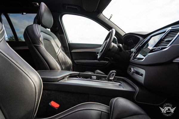  Volvo XC90 T8 R-DESIGN TWIN ENGINE AWD 303+87 ch GEARTRONIC 8