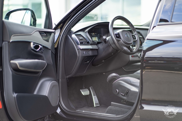  Volvo XC90 T8 R-DESIGN TWIN ENGINE AWD 303+87 ch GEARTRONIC 8