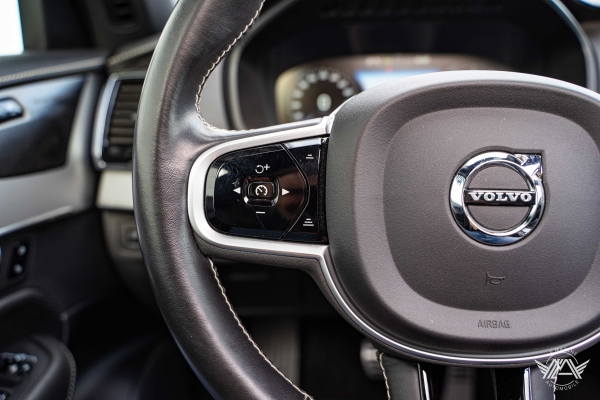  Volvo XC90 T8 R-DESIGN TWIN ENGINE AWD 303+87 ch GEARTRONIC 8