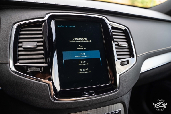  Volvo XC90 T8 R-DESIGN TWIN ENGINE AWD 303+87 ch GEARTRONIC 8