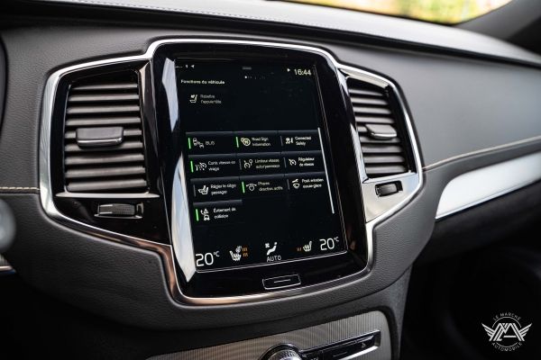  Volvo XC90 T8 R-DESIGN TWIN ENGINE AWD 303+87 ch GEARTRONIC 8