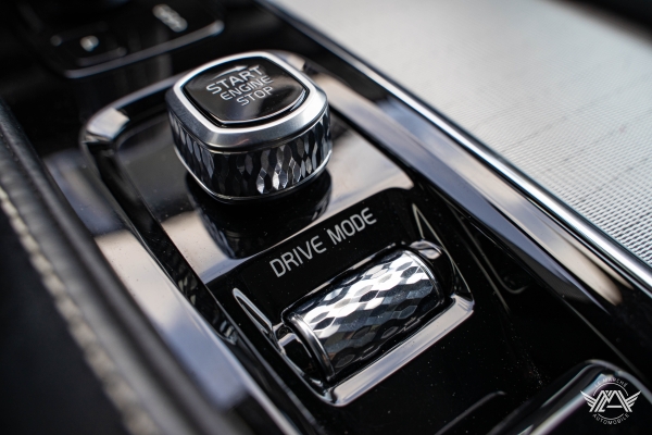  Volvo XC90 T8 R-DESIGN TWIN ENGINE AWD 303+87 ch GEARTRONIC 8