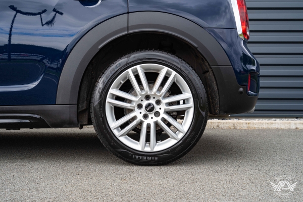 MINI COUNTRYMAN COOPER 136 CH LONGSTONE BVA7