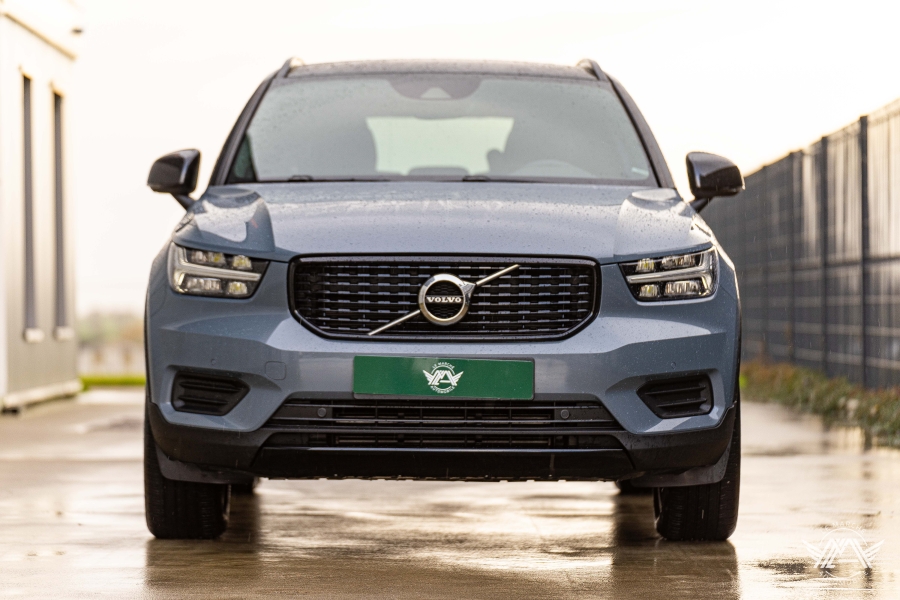Volvo XC40 T3 163 R-DESIGN GEARTRONIC 8