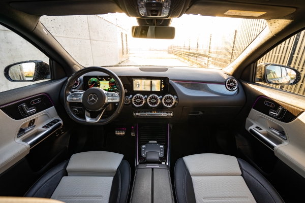 Mercedes GLA 250E AMG LINE 8G-DCT