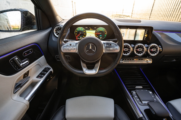 Mercedes GLA 250E AMG LINE 8G-DCT