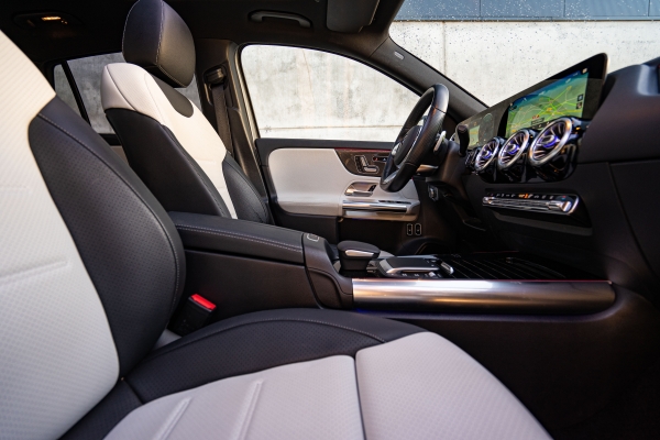 Mercedes GLA 250E AMG LINE 8G-DCT