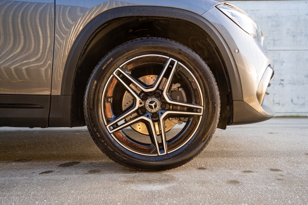 Mercedes GLA 250E AMG LINE 8G-DCT