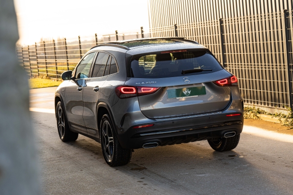 Mercedes GLA 250E AMG LINE 8G-DCT