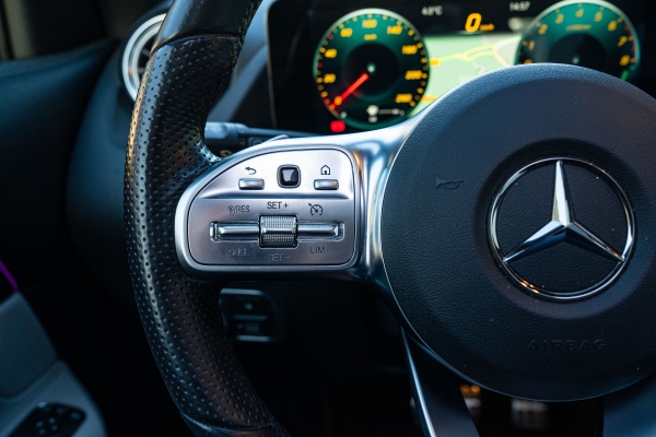 Mercedes GLA 250E AMG LINE 8G-DCT