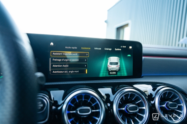 Mercedes CLA SHOOTING BRAKE 250E 160+102ch AMG LINE 8G-DCT