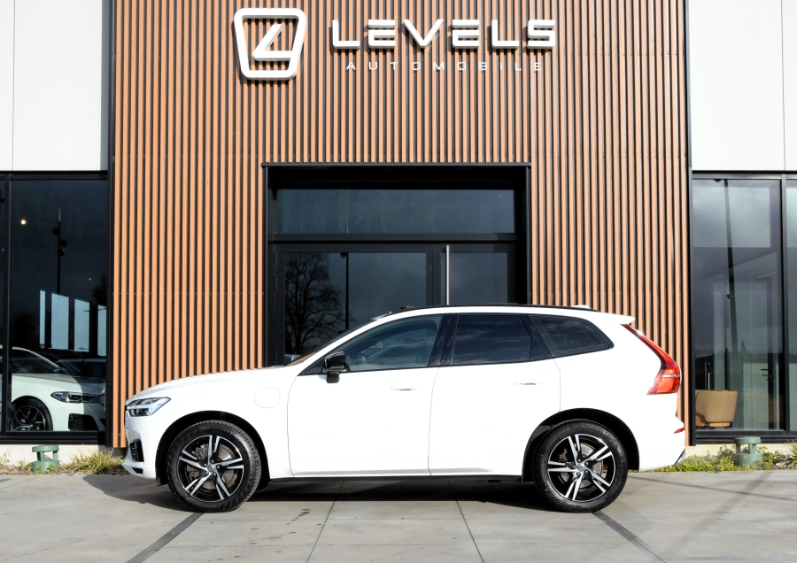 Volvo XC60 T8 RECHARGE AWD 390 CH R-DESIGN GEARTRONIC 8