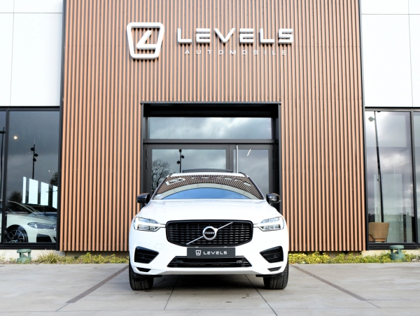 Volvo XC60 T8 RECHARGE AWD 390 CH R-DESIGN GEARTRONIC 8