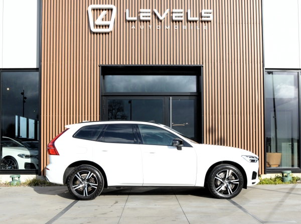 Volvo XC60 T8 RECHARGE AWD 390 CH R-DESIGN GEARTRONIC 8