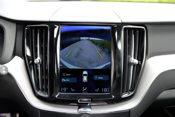 Volvo XC60 T8 RECHARGE AWD 390 CH R-DESIGN GEARTRONIC 8