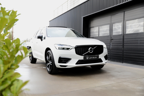 Volvo XC60 T8 RECHARGE AWD 390 CH R-DESIGN GEARTRONIC 8