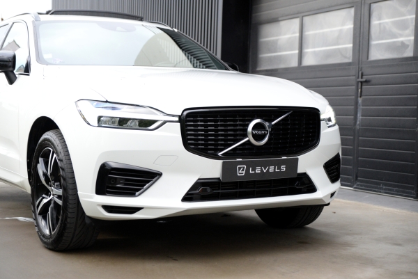Volvo XC60 T8 RECHARGE AWD 390 CH R-DESIGN GEARTRONIC 8