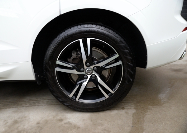 Volvo XC60 T8 RECHARGE AWD 390 CH R-DESIGN GEARTRONIC 8