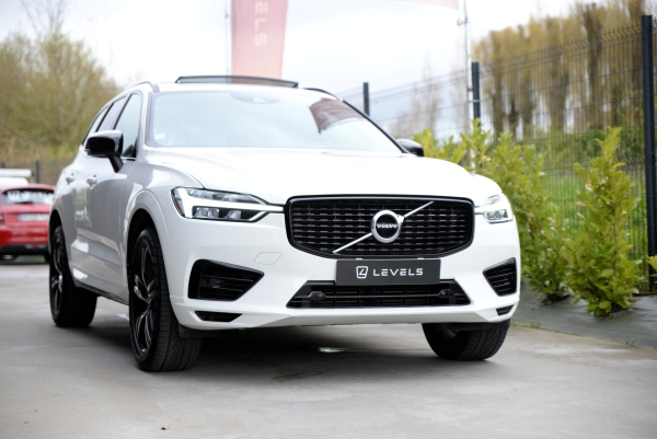 Volvo XC60 T8 RECHARGE AWD 390 CH R-DESIGN GEARTRONIC 8