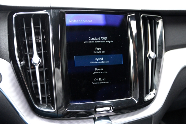 Volvo XC60 T8 RECHARGE AWD 390 CH R-DESIGN GEARTRONIC 8