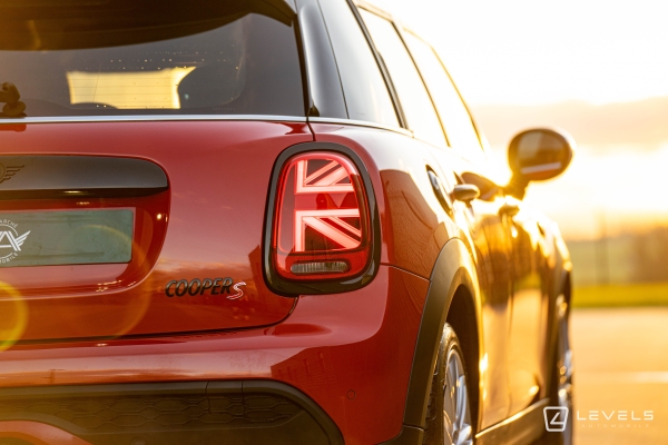 MINI 5 PORTES COOPER S 178 CH CLASSIC BVA7