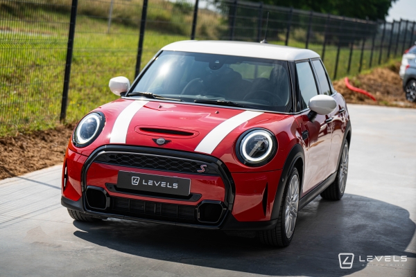 MINI 5 PORTES COOPER S 178 CH CLASSIC BVA7