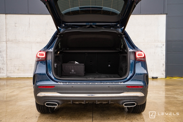 Mercedes GLA 250E AMG LINE 8G-DCT