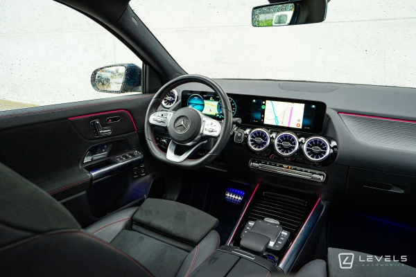 Mercedes GLA 250E AMG LINE 8G-DCT