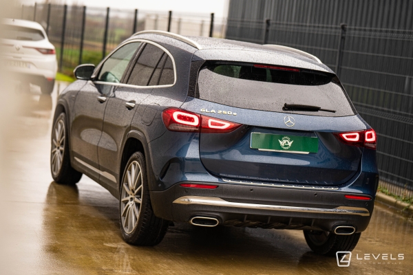 Mercedes GLA 250E AMG LINE 8G-DCT