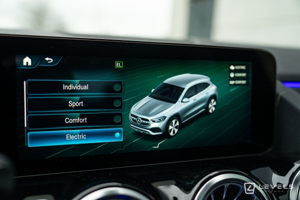 Mercedes GLA 250E AMG LINE 8G-DCT