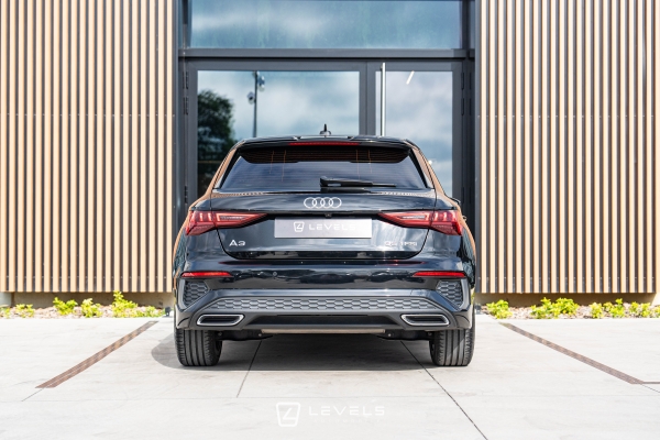 Audi A3 SPORTBACK 35 TFSI 150 ch S-LINE S-TRONIC 7