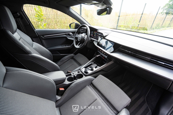 Audi A3 SPORTBACK 35 TFSI 150 ch S-LINE S-TRONIC 7