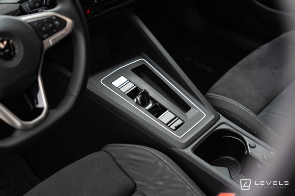  Volkswagen GOLF 8 1.5L eTSI 150 CH Style DSG