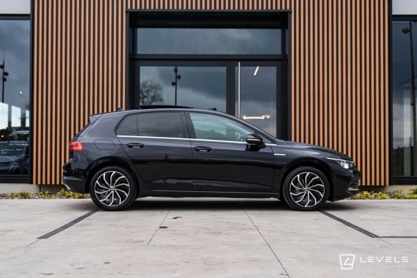  Volkswagen GOLF 8 1.5L eTSI 150 CH Style DSG