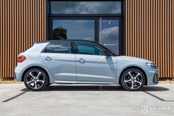 Audi A1 SPORTBACK 30 TFSI 110 CH S-TRONIC S LINE 