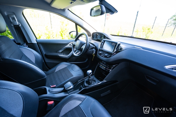 Peugeot 2008 Allure PureTech 110 Ch BVM6