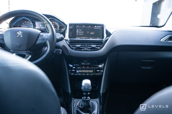 Peugeot 2008 Allure PureTech 110 Ch BVM6