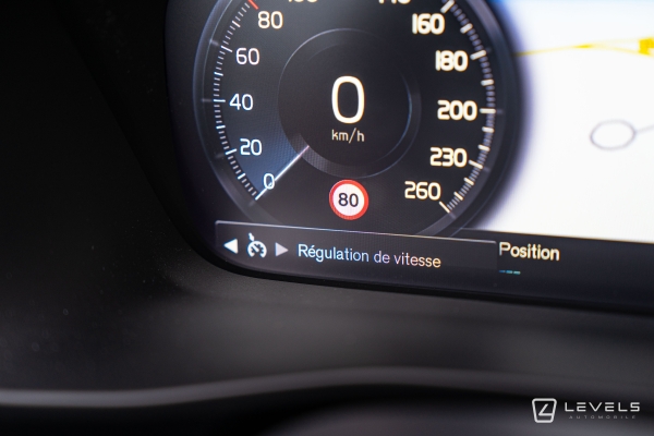  Volvo XC40 T5 RECHARGE HYBRIDE R-DESIGN BVA