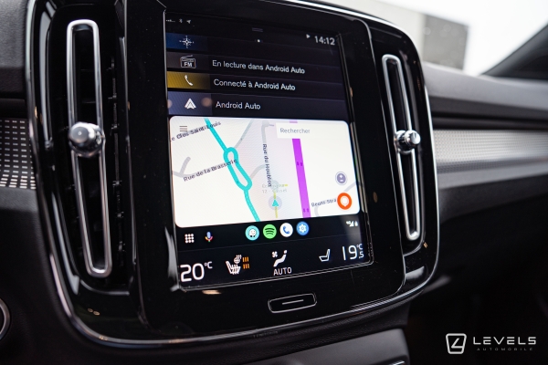  Volvo XC40 T5 RECHARGE HYBRIDE R-DESIGN BVA