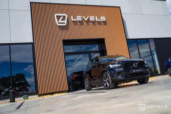 Volvo XC40 T5 RECHARGE HYBRIDE R-DESIGN BVA