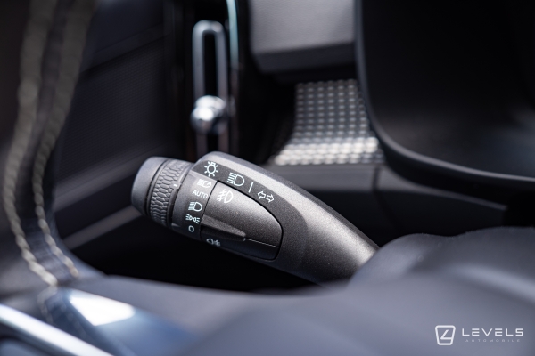  Volvo XC40 T5 RECHARGE HYBRIDE R-DESIGN BVA