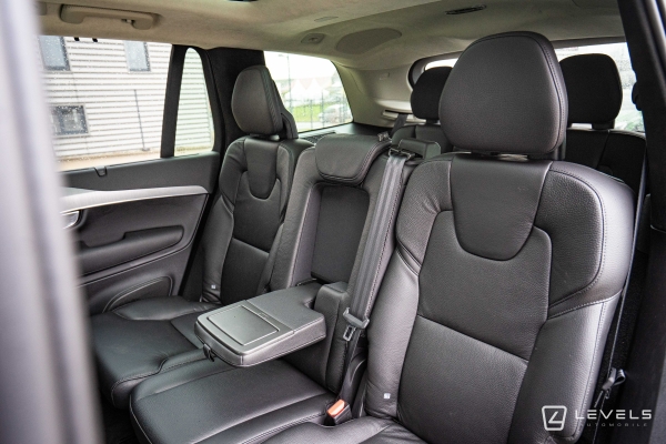  Volvo XC90 T8 R-DESIGN 390CH AWD GEARTRONIC 8